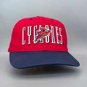Vintage '90s Iowa State Cyclones Signatures Snapback Hat